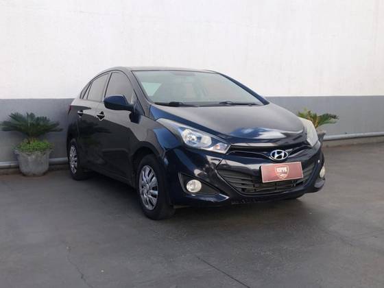 HYUNDAI HB20S 1.6 COMFORT PLUS 16V FLEX 4P AUTOMÁTICO